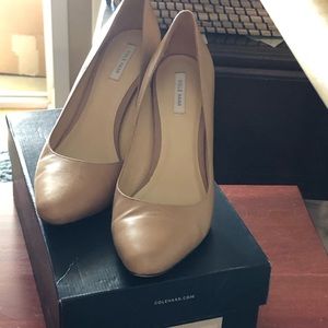 Cole Haan LEATHER pumps Gently worn Too Small for me:)